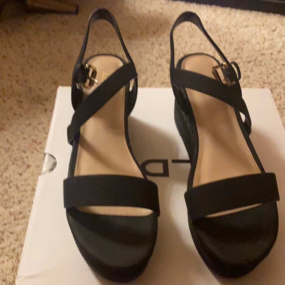 Aldo never worn